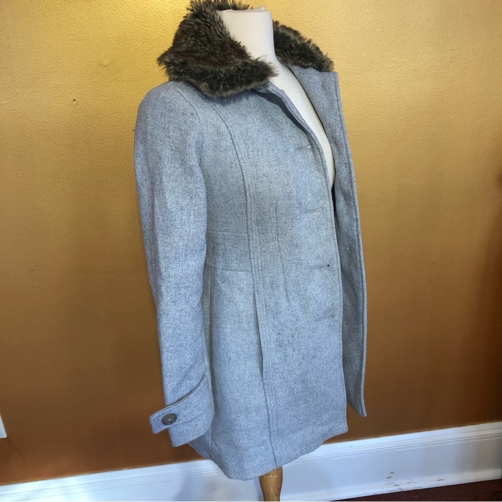 Banana Republic wool blend light gray coat w/Faux fur attachable collar Size XXS - Picture 5 of 13